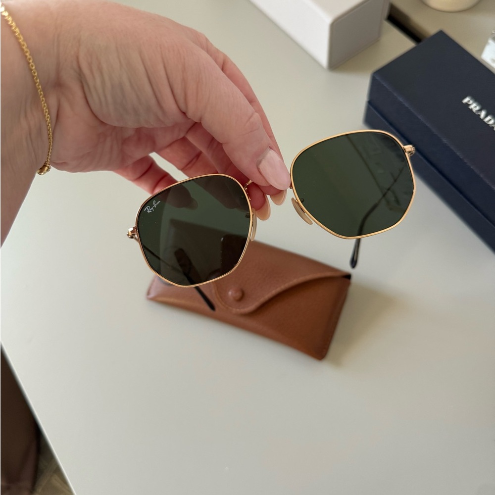 Ray-Ban Gold Frame Sunglasses with Dark Lenses - Picture 4 of 5